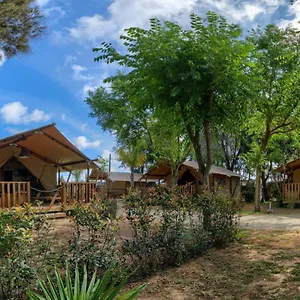 Camping-bungalows El Faro Conil De La Frontera